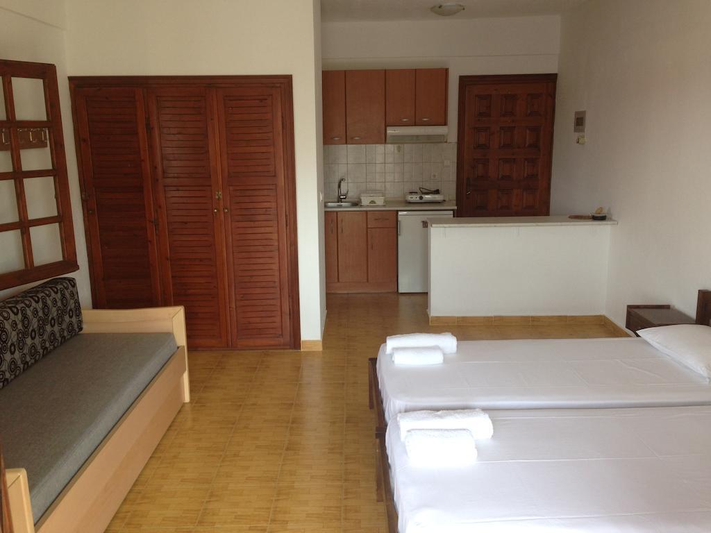 Delimaras Studios Nea Skioni Room photo